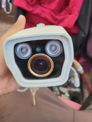 كاميرا مراقبة للبيع بحالة ممتازة وجودة تصوير عالية