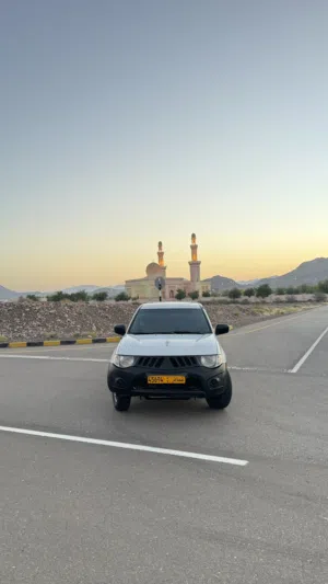 Used Mitsubishi L200 in Al Dhahirah