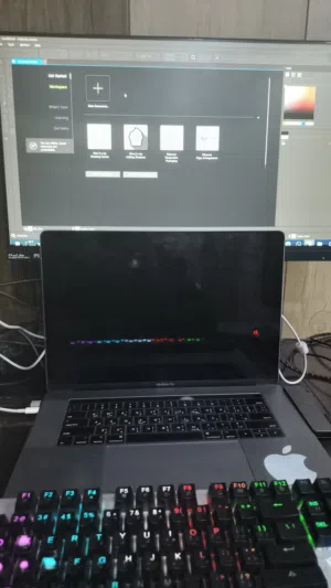 ماك بوك 2017 شاشة مكسورة للبيع