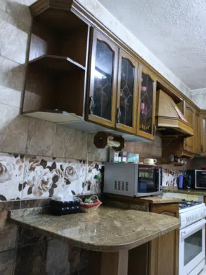 مطبخ خشب بلوط مستعمل للبيع