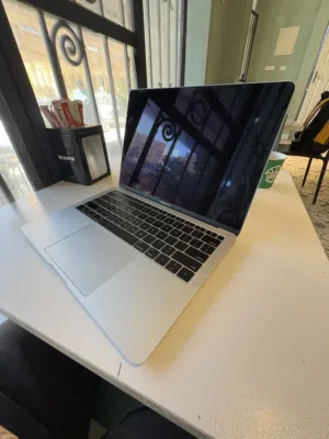 ماك بوك اير 2019