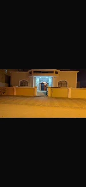 1200 m2 3 Bedrooms Villa for Rent in Dhofar Salala