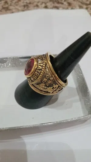 خاتم مطلي بالذهب عيار18حجر زفير أزرق وحجر أحمر روبي