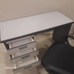 اثاث للعزاب