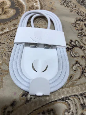 كيبل شحن أيفون أصلي نظيف جدا original cable