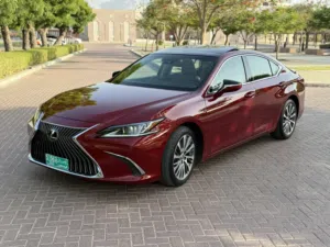 Used Lexus ES in Muscat