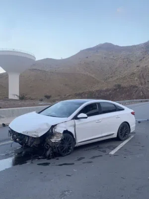 يوجد قطع غيار سوناتا خليجي 2016