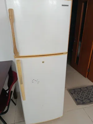 ثلاجة مستعلمة