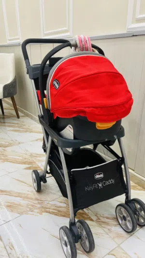 طقم التنقل المتكامل chicco تشيكو 3in1 تحتوي على carseat +caught+stroller )(عرباي+كوت+مقعد سيارة)