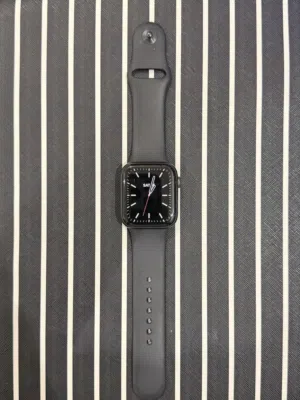 Apple watch 5 44 ساعة ابل الكبيرة الجيل الخامس