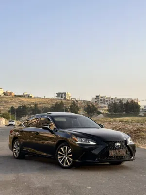 Lexus es300 h 2019