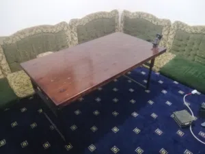 طاولة منزل للبيع