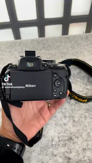 كاميرا nikon 5200