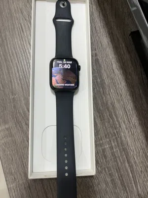 ساعة آبل الجيل التاسع GPS مقاس 45mm مع الكرتونه والشاحن