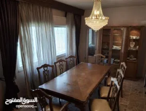 طاولة سفرة ( غرفة ضيوف)