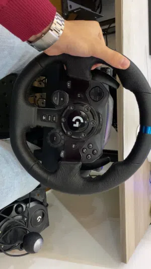 Logitech g923 + gear + stand + steering wheel
