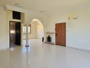 165 m2 3 Bedrooms Apartments for Rent in Ramallah and Al-Bireh Al Irsal St.