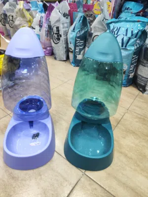 حافظات طعام و ماء للقطط والكلاب ،