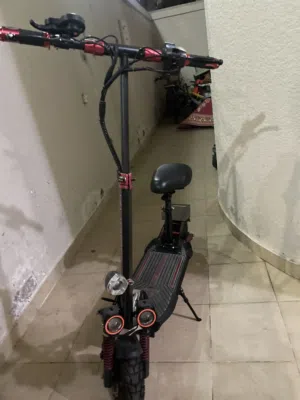 سكوتر. للبيع. سرعته. 50