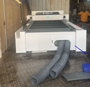 مكينة CNC ليزر