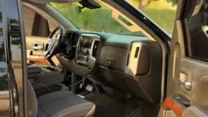 Used GMC Sierra in Sharjah