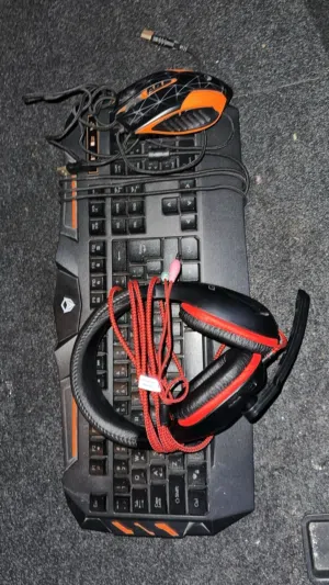 ماوس وكيبورد قيمنق و سماعة