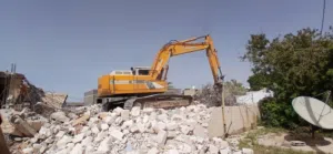هدم مباني حفار بدروم  ترب ردم.  ترب زراعي  قزة  شرشور قرنيليا  اسمنت بومشي موجود جميع مواد البناء