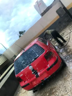 قولف 4 محرك 16   كنبيو عادي   ماشيه 200  سياره محرك ربي يبارك تبي شوي تشطيب   سعر د