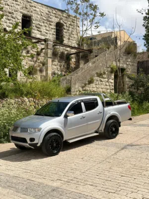 متسوبيشي هنتر