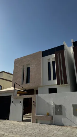 475 m2 More than 6 bedrooms Villa for Sale in Muscat Al Khoud