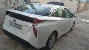 Used Toyota Prius in Amman