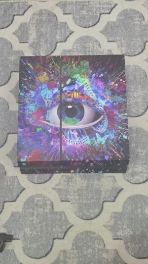 بلايستيشن 4 جديد استعماله قليل جداً  عطني سعرك في الخاص لا يجي ألا الصامل