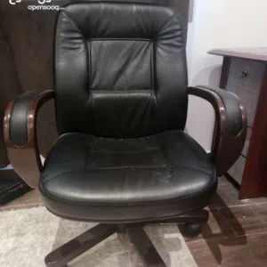 كرسي مكتب معا كنب للبيع