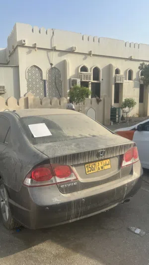 هوندا سيفيك 2009 البيع على حالتها......................................................