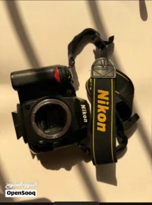 Nikon d7000 جدا نضيفه