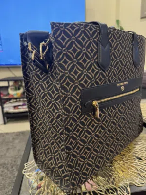 brown Michael Kors for sale  in Hawally