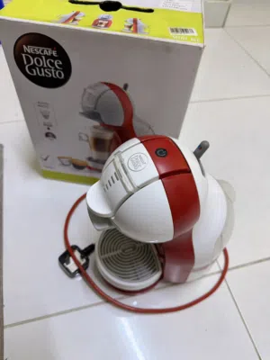 للبيع مكينة كوفي مستخدمة