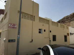 100 m2 4 Bedrooms Townhouse for Sale in Muscat Ruwi