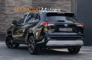 Toyota RAV4 Hybrid 2023 –قصة جديدة-فتحة سقف-دفع رباعي- أعلى فئة إضافات