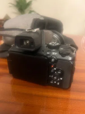كاميرا نيكون p950