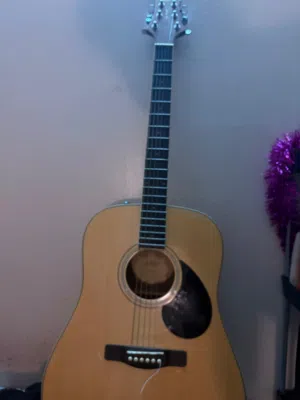 جهاز جيتار Greg Bennett  مقطوع وتر + جهاز اورغن ياماها