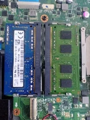 رامات لاب DDR3 توب ورامات كمبيوتر مكتبيDDR3 وقطع كمبوتر //30دينار كامل القطع