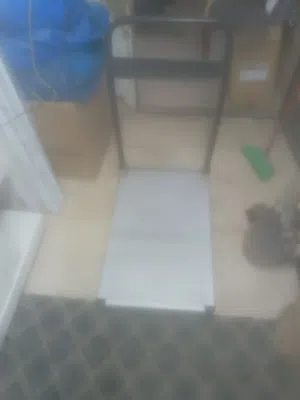 عربة لنقل البضائع والاغراض