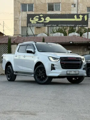 ايسوزو ديمكس 2025 Gt فحص كامل دهان شركه وله ملاحضه مالك واحد من الشركه قابل للبدل على سيارات