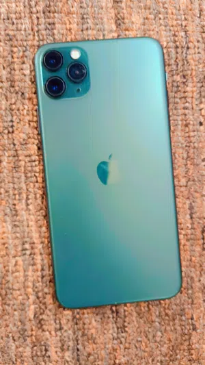 iPhone 11 Pro Max  ذاكره 256 مستعمل للببع