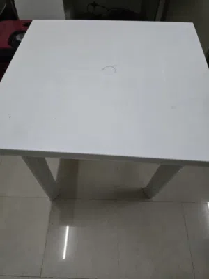 طاولات بلاستك