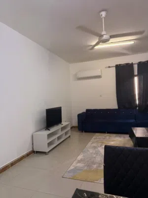 غرفه وصاله بالخوير خلف bank Muscat رواسكو قريب ماركت العالم