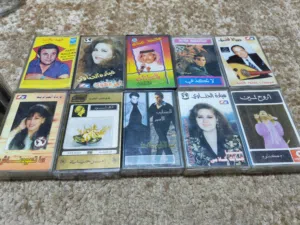 أشرطة كاسيت نسخ أصلية
