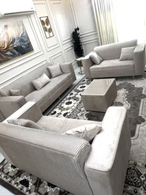 للبيع جلسة 7 اشخاص شبه جديدة