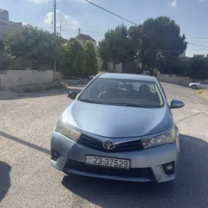 تويوتا كورولا 2015